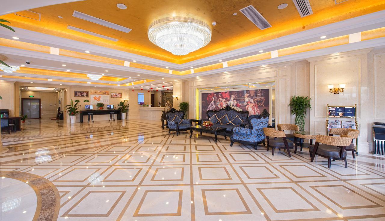 Vienna Hotel Jinshan New City Wanda Plaza Exterior photo